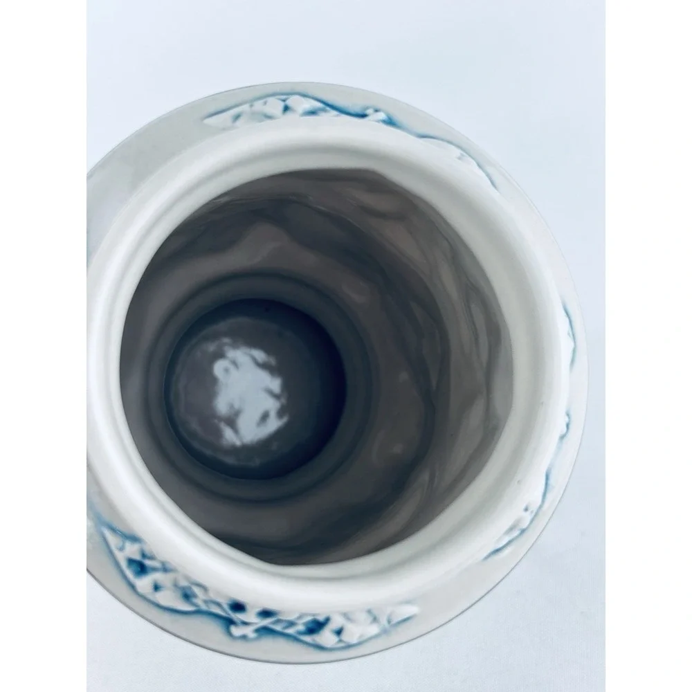 N/A vintage ceramic